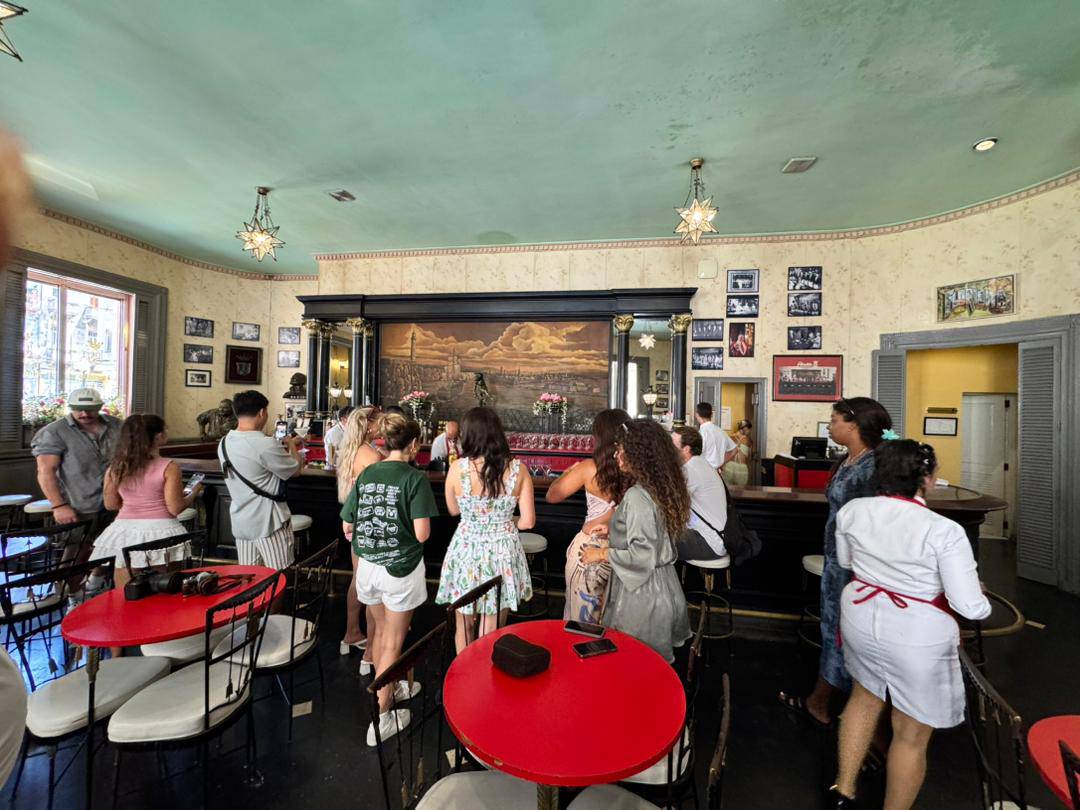 Abre sus puertas renovado el Bar Restaurante Floridita