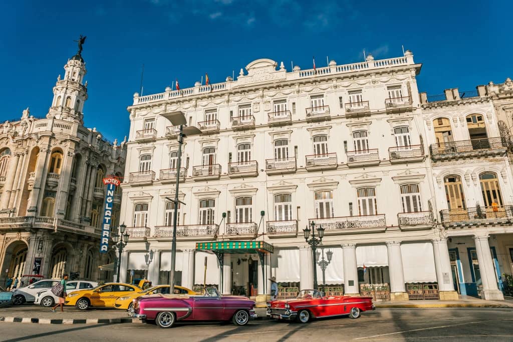 El Hotel Inglaterra, una reliquia en el centro de La Habana