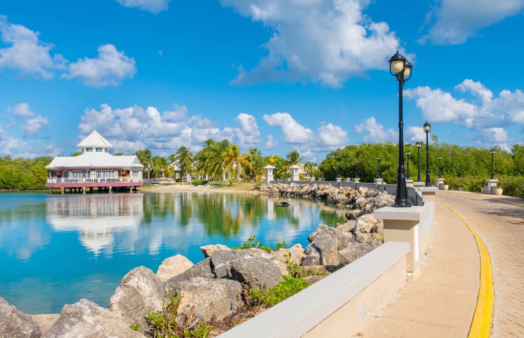 Aclaran dudas de viajeros canadienses y reafirman seguridad del turismo en Cuba  