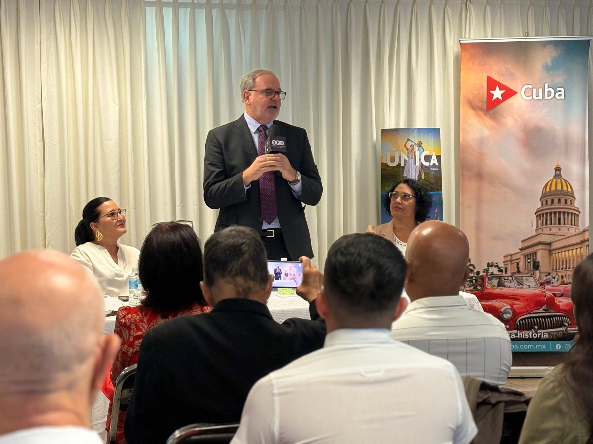 Presentan en México calendario de eventos del destino Cuba